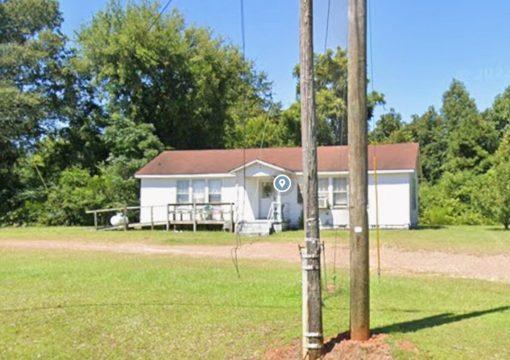 Photograph of meeting place of A New Freedom Group of Tallassee